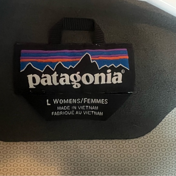 Patagonia Torrentshell Rain Jacket - Picture 3 of 8